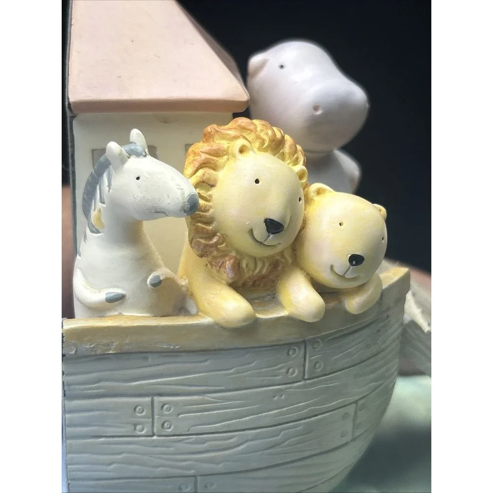 David Walker Noah's Ark Vintage Bookend by Michael And Company. Lion Sheep Boat